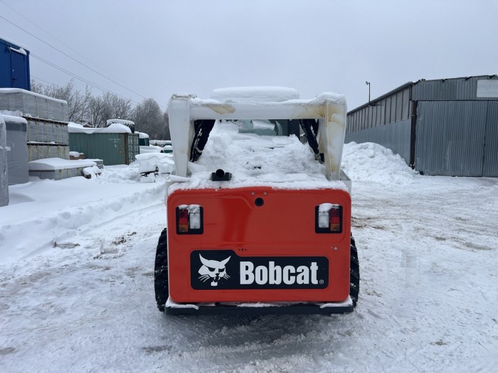 Погрузчик с бортовым поворотом Bobcat S770